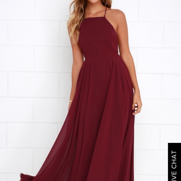 Backless red maxi gown - Picture 3 of 3